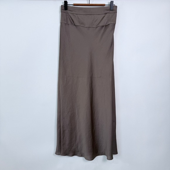 Free‎ People Normani Bias Satin Maxi Skirt Size 4 Brown Minimalist Lightweight - Picture 1 of 8